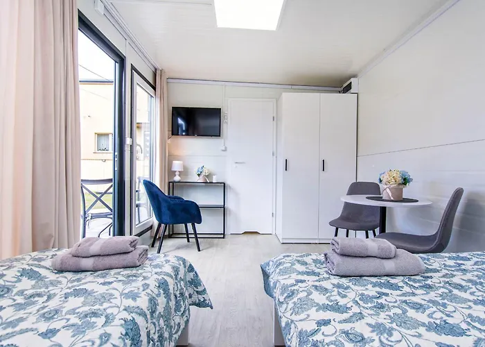 Homestay szállás Dzika Plaza *