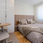 Dzika Plaza Séjour chez l'habitant *